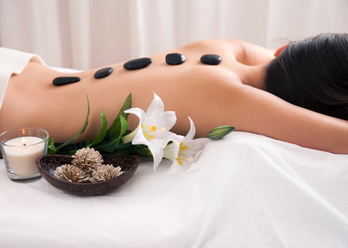 Hot stone massage in Al Quoz 